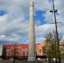 (2)